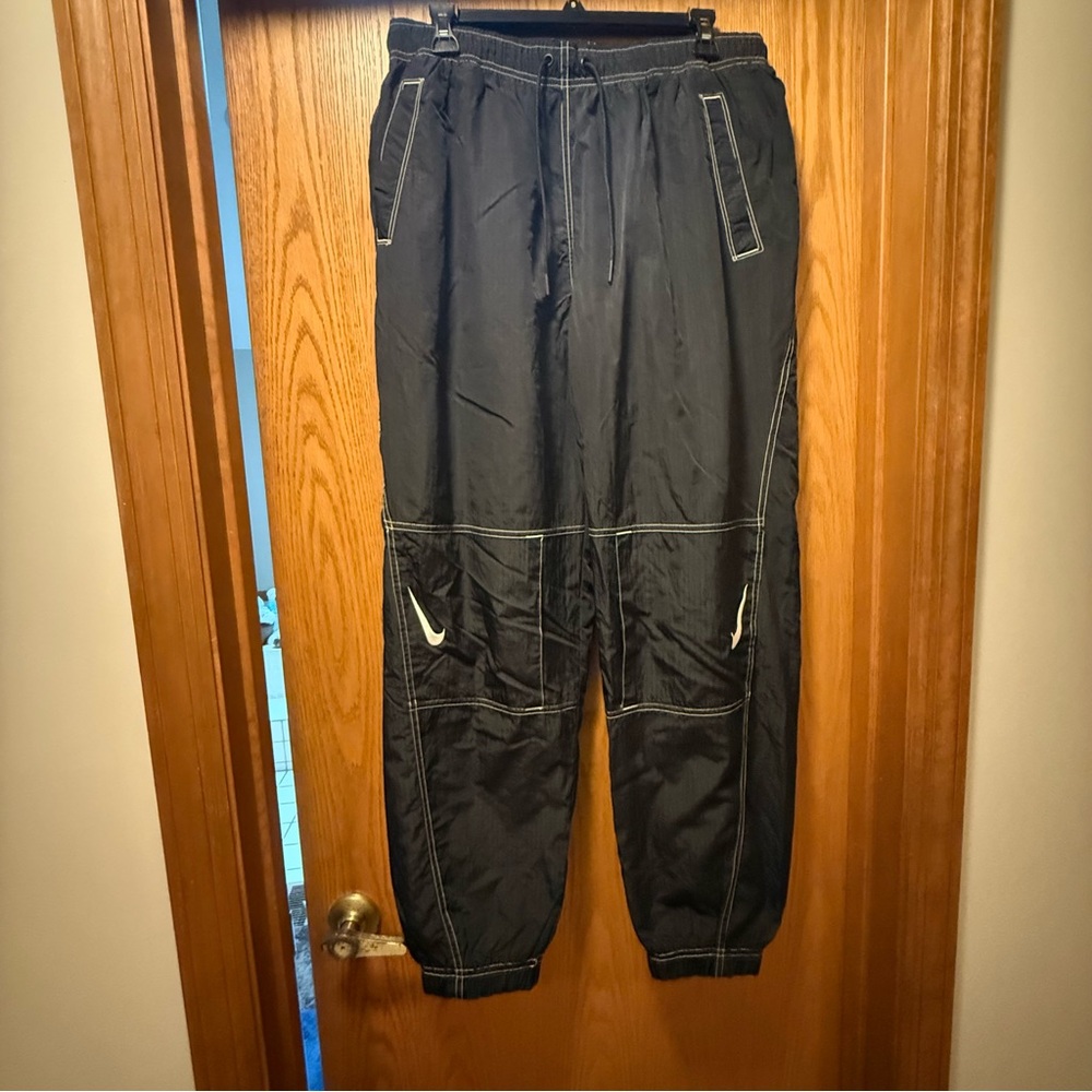 Nike Women’s Black Repel Track Pants Size M
